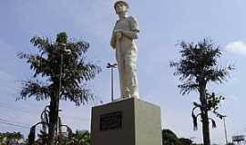 Vinhedo - Vinhedo-SP-Monumento ao Heri Imigrante-Foto:Carlos Fante