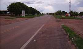 Aliana do Tocantins - Aliana do Tocantins-TO-Rodovia BR-153 na cidade-Foto:pt.wikipedia.org