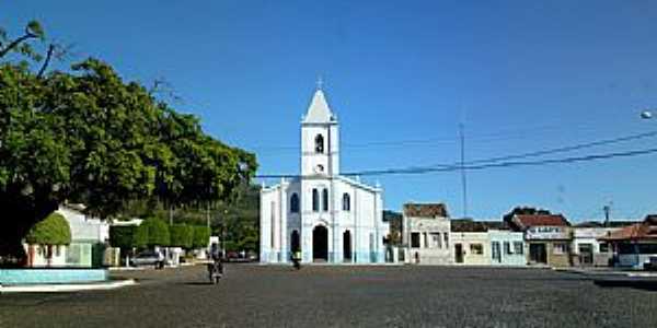 Ruy Barbosa-BA-Praa e a Igreja de Santo Antnio-Foto:Andre L. S. Lacerda