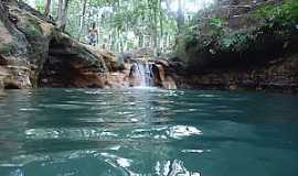 Goiatins - Goiatins-TO-Cachoeira do Poo Azul-Foto:viagemturismoaventura.