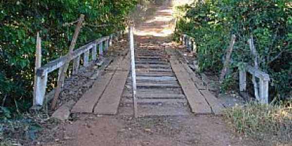 Lagoa do Tocantins-TO-Ponte sobre o Rio Caracol-Foto:Adilson Ribeiro