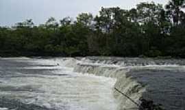 Monte Lindo - Cachoeira-Foto:carlos hamilton sant 