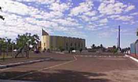 Paraso do Tocantins - Avenida e Igreja Matriz de So Jos em Paraiso do Tocantins-Foto:ricardo morais costa