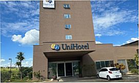Uni Hotel Salto em Salto, SP