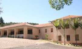 Hotis em AraxMGHOTEL NACIONAL INN PREVIDNCIA em Arax