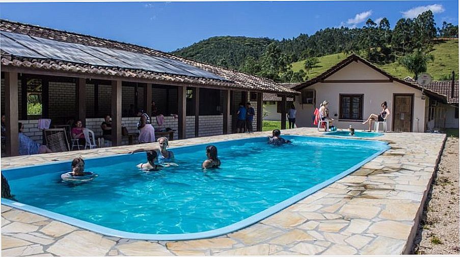 Restaurante e Pousada Recanto da Natureza - Vargem do Cedro | Férias