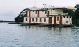 Barco-Hotel Tain do Araguaia