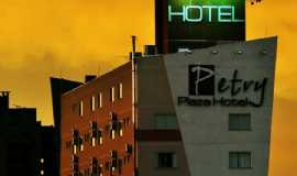 Hotis em CanoinhasSCPetry Plaza Hotel e Restaurante em Canoinhas
