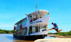 Barco Hotel Manduvi do Pantanal e Pousada