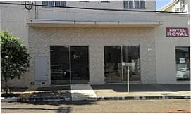 HOTEL ROYAL em Lobato, PR