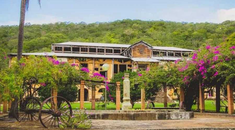 Hotel Pousada Sombra do Espinhaço - Augusto de Lima | Férias