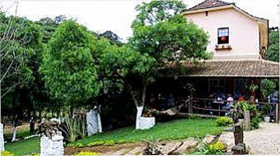 O CASARÃO RESTAURANTE E CAFÉ RURAL Telefone Campo Magro Férias